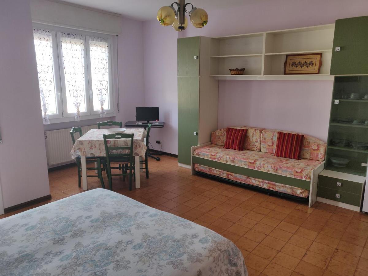 Apartamento Residenza Il Poggio San Bartolomeo Al Mare Exterior foto