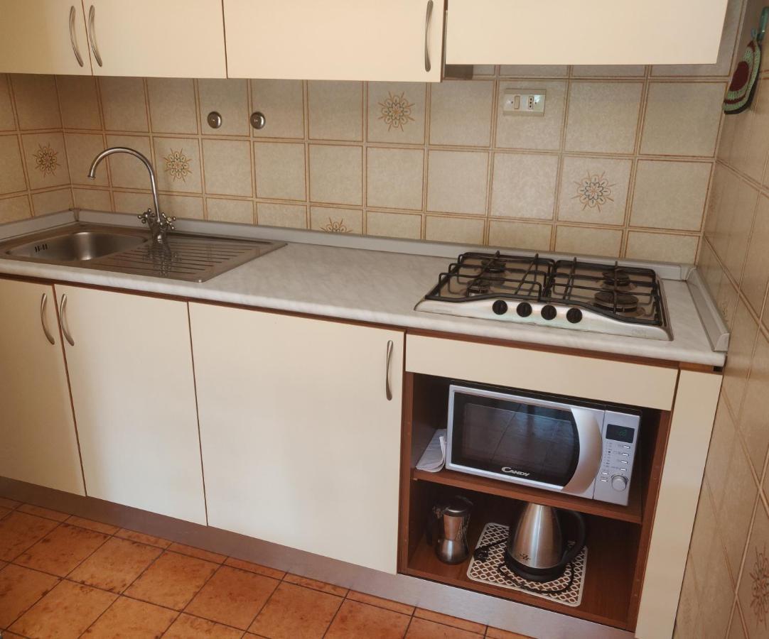 Apartamento Residenza Il Poggio San Bartolomeo Al Mare Exterior foto