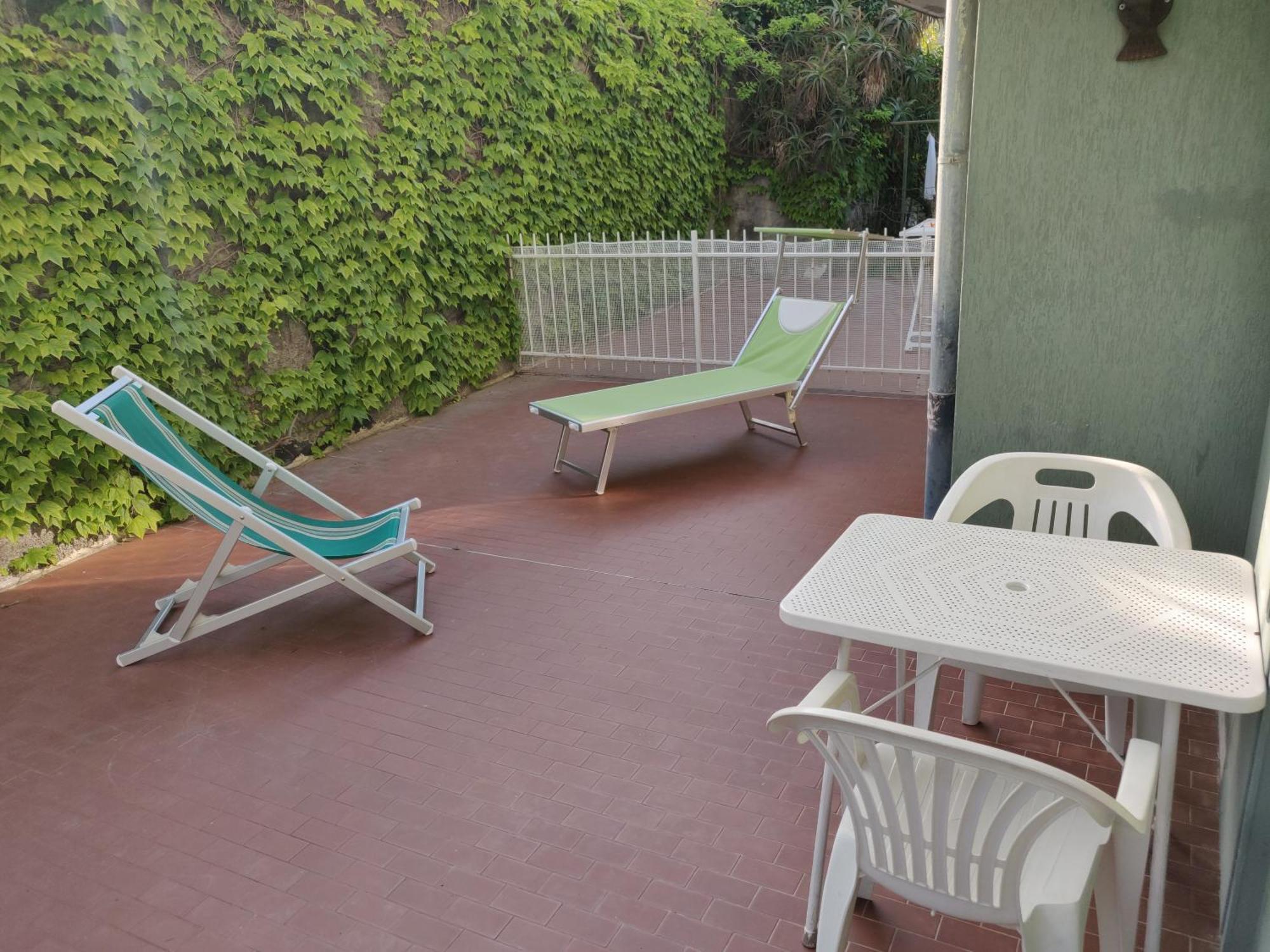 Apartamento Residenza Il Poggio San Bartolomeo Al Mare Habitación foto