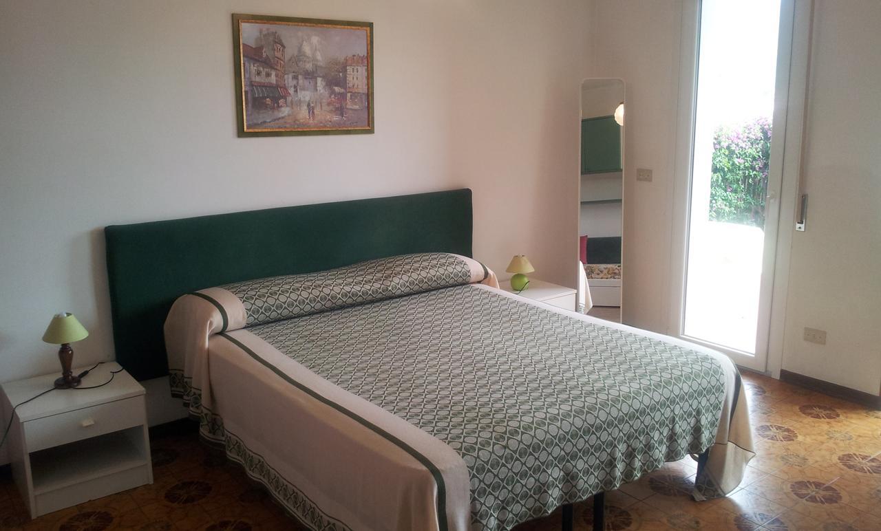 Apartamento Residenza Il Poggio San Bartolomeo Al Mare Exterior foto
